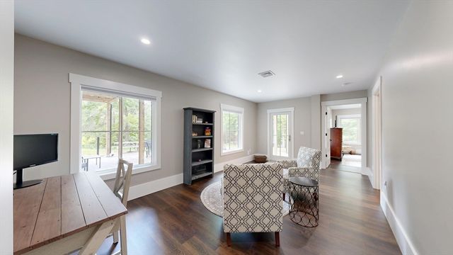 5 Goldcrest Drive, North Reading, MA 01864