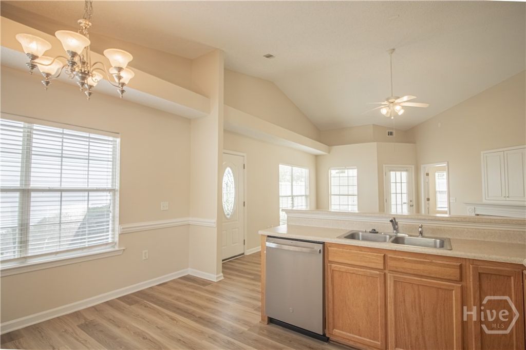 Image 11 of property listing at 116 Slate Circle, Savannah, GA 31419