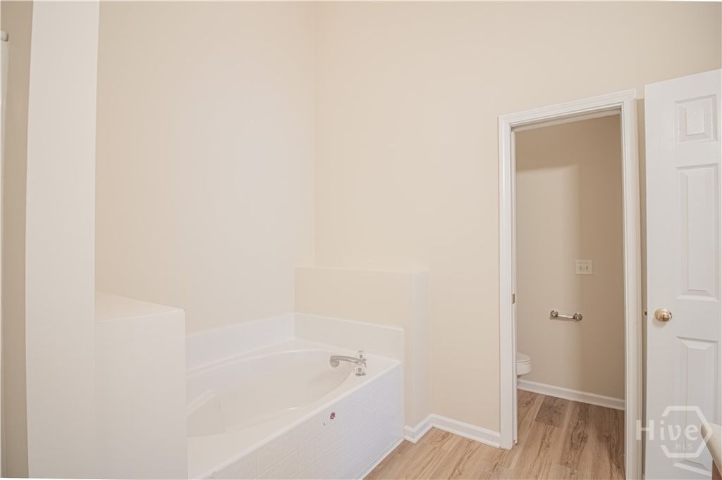 Image 18 of property listing at 116 Slate Circle, Savannah, GA 31419
