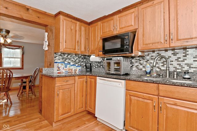 1196 E County Road 500 N, Danville, IN 46122