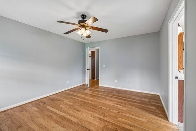 4205 Browning Branch Rd, Bethpage, TN 37022