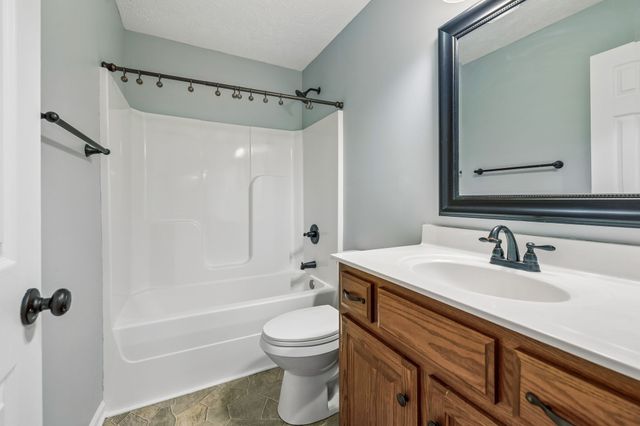 4205 Browning Branch Rd, Bethpage, TN 37022
