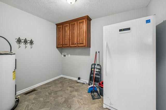 4205 Browning Branch Rd, Bethpage, TN 37022