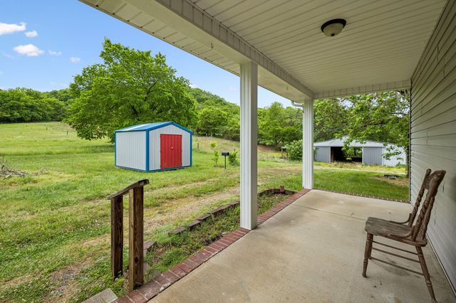 4205 Browning Branch Rd, Bethpage, TN 37022