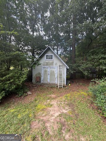 2820 Bay Ridge Drive, Loganville, GA 30052