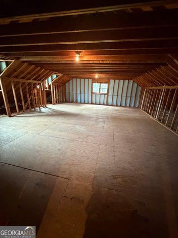 2820 Bay Ridge Drive, Loganville, GA 30052