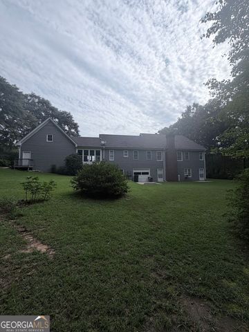 2820 Bay Ridge Drive, Loganville, GA 30052