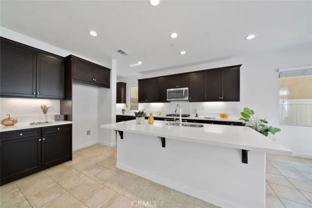 15806 Molly Avenue, Chino, CA 91708