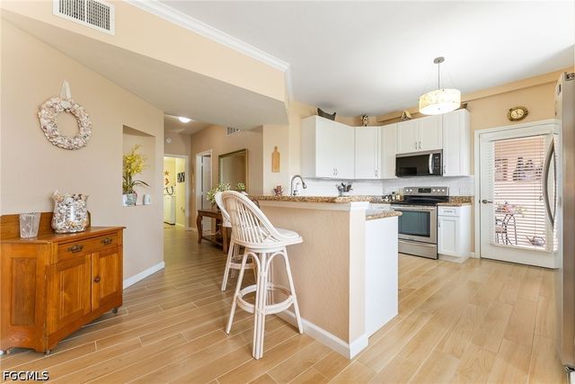 1848 Concordia Lake CIR 901, Cape Coral, FL 33909