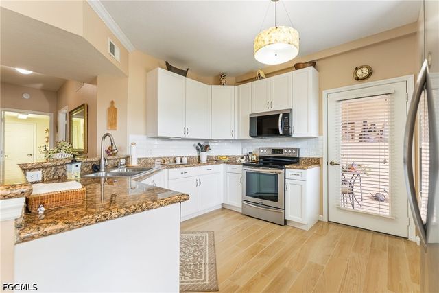1848 Concordia Lake CIR 901, Cape Coral, FL 33909