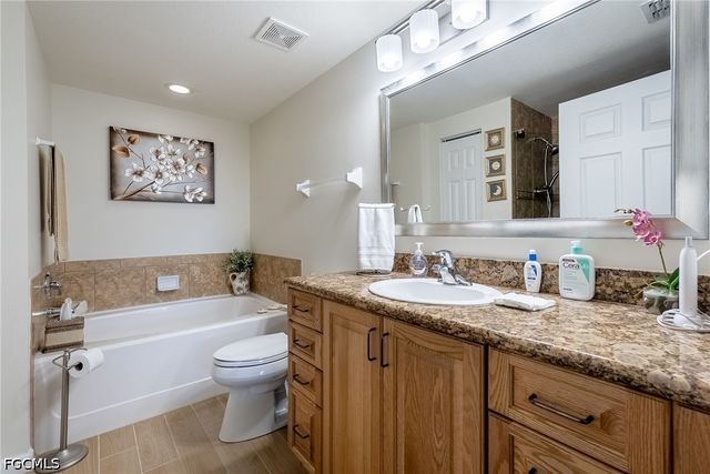 1848 Concordia Lake CIR 901, Cape Coral, FL 33909
