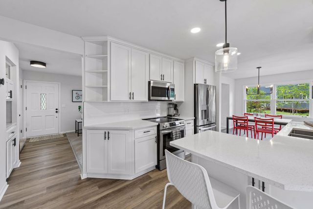 16408 Norwood Lane, Minnetonka, MN 55345