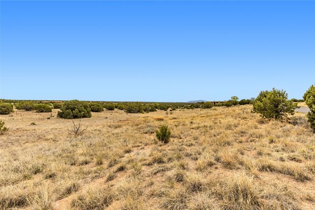 30 W Calle Ventoso, Santa Fe, NM 87506