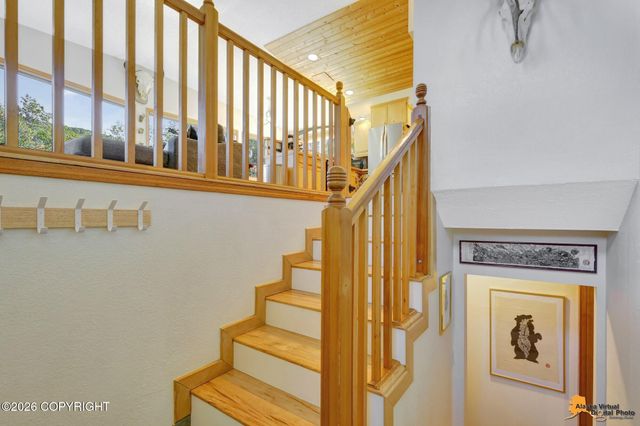 12459 Ridge Place, Anchorage, AK 99516