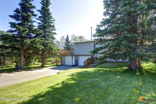 12459 Ridge Place, Anchorage, AK 99516