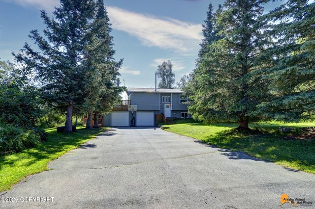 12459 Ridge Place, Anchorage, AK 99516