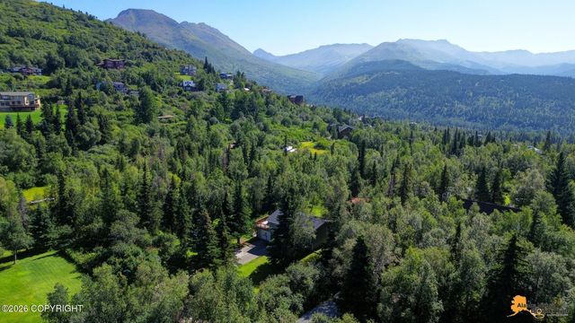 12459 Ridge Place, Anchorage, AK 99516