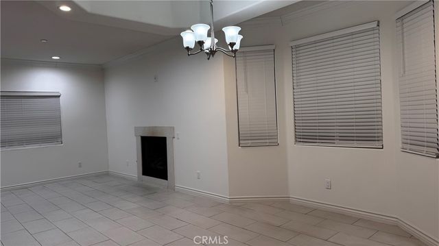 7787 Mango Ave, Fontana, CA 92336