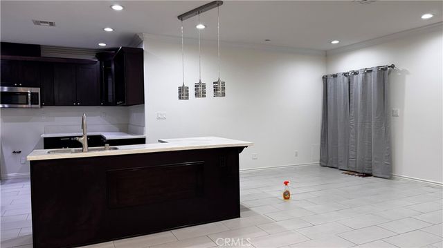 7787 Mango Ave, Fontana, CA 92336