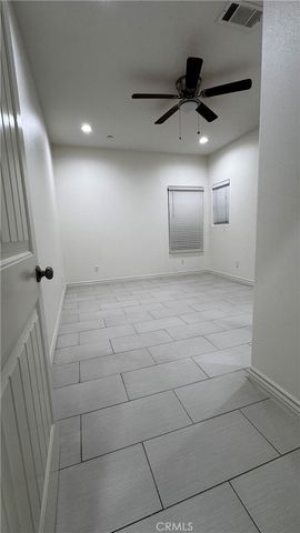 7787 Mango Ave, Fontana, CA 92336