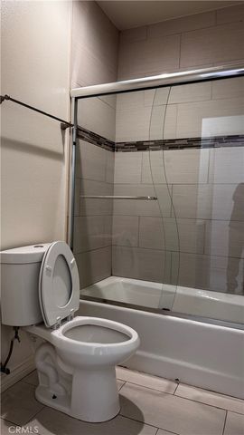 7787 Mango Ave, Fontana, CA 92336