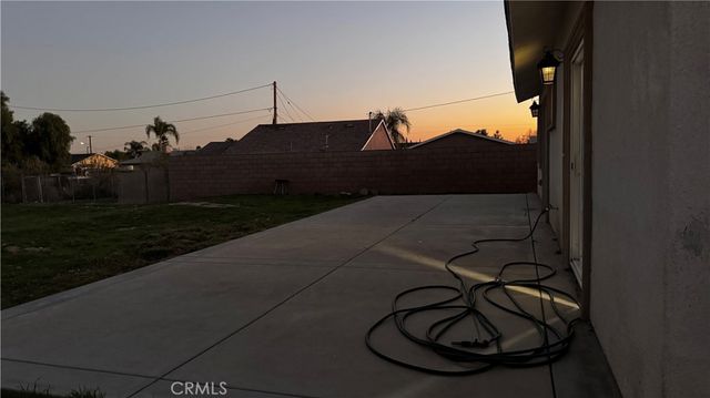 7787 Mango Ave, Fontana, CA 92336