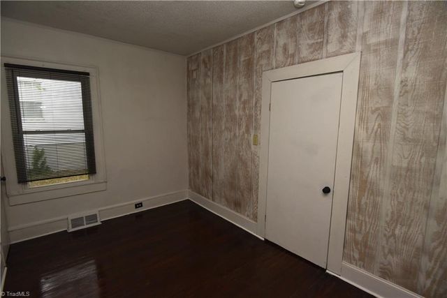 519 Devonshire W Street, Winston-salem, NC 27127