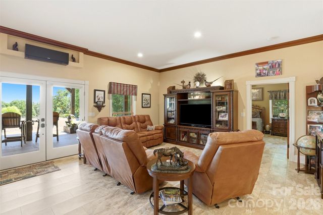 502 Lake Shore Drive, Norwood, NC 28128
