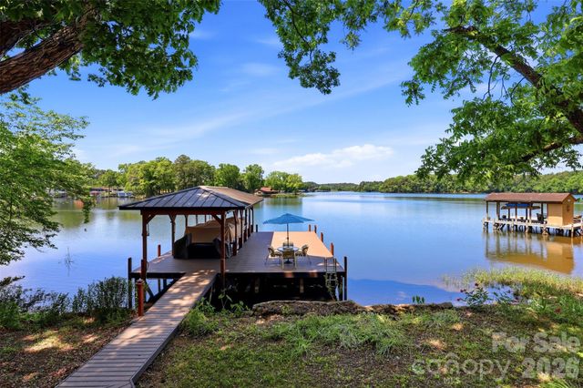 502 Lake Shore Drive, Norwood, NC 28128