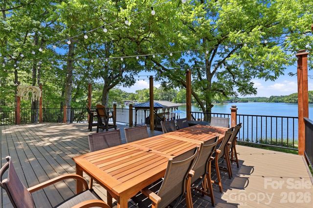 502 Lake Shore Drive, Norwood, NC 28128