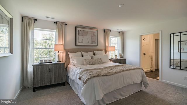 310 MONTEREY DR, Egg Harbor Township, NJ 08234
