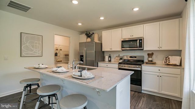 310 MONTEREY DR, Egg Harbor Township, NJ 08234