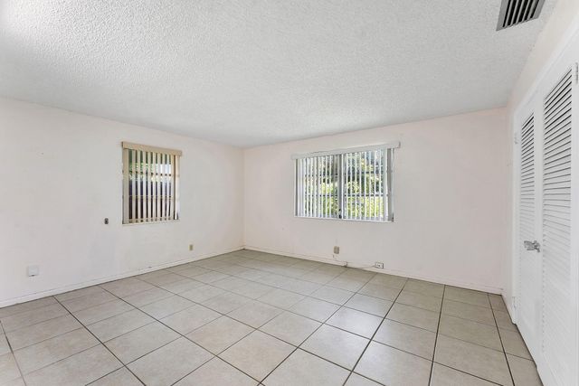 425 CHURCHILL Road, West Palm Beach, FL 33405