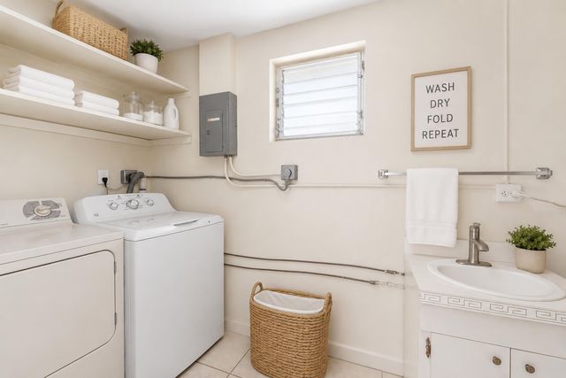 425 CHURCHILL Road, West Palm Beach, FL 33405