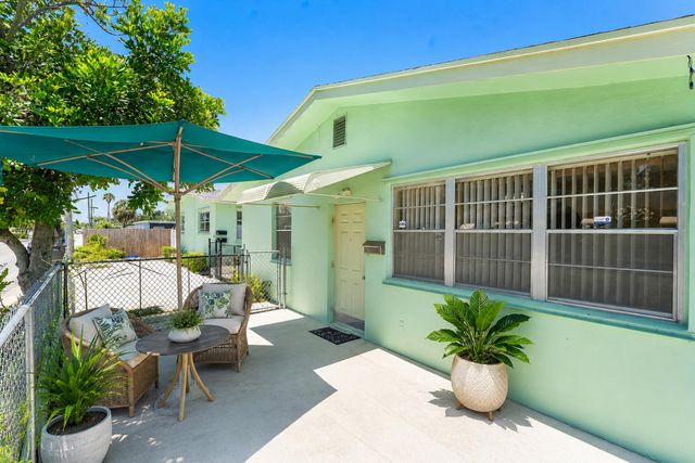425 CHURCHILL Road, West Palm Beach, FL 33405