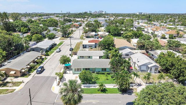 425 CHURCHILL Road, West Palm Beach, FL 33405