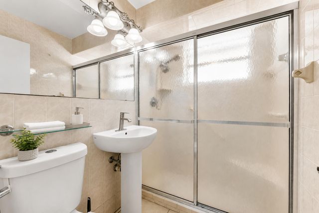 425 CHURCHILL Road, West Palm Beach, FL 33405