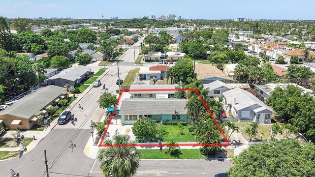 425 CHURCHILL Road, West Palm Beach, FL 33405
