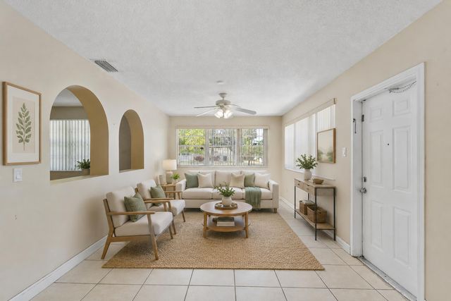 425 CHURCHILL Road, West Palm Beach, FL 33405