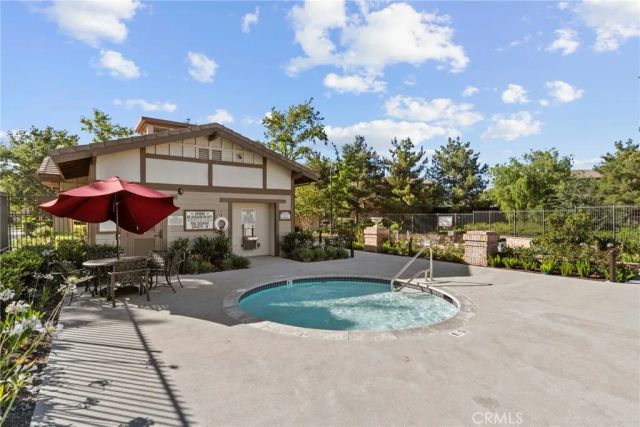27344 Oaktree Place, Valencia, CA 91354