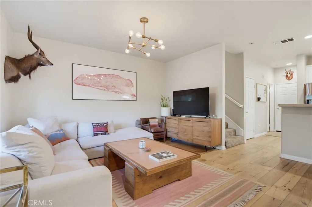 27344 Oaktree Place, Valencia, CA 91354