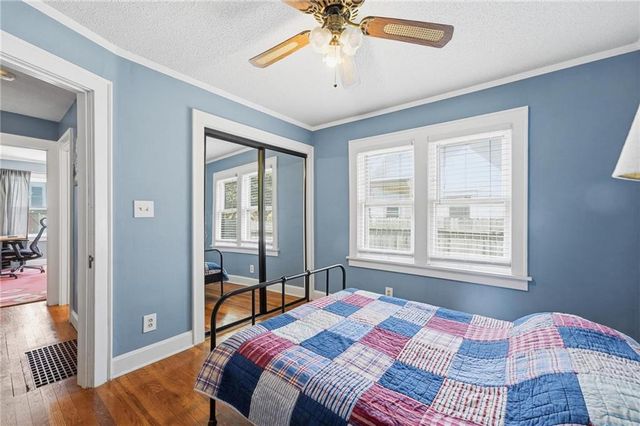 3715 Gladstone Boulevard, Kansas City, MO 64123