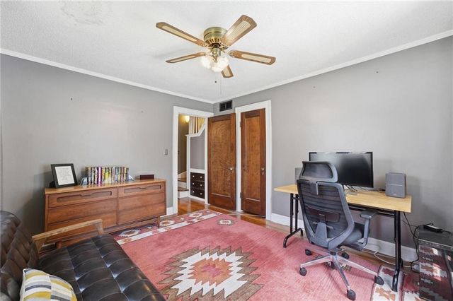 3715 Gladstone Boulevard, Kansas City, MO 64123