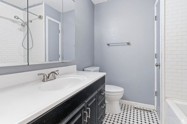 3018 James Avenue, Manhattan, KS 66502