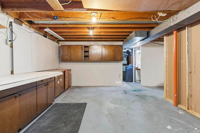 3018 James Avenue, Manhattan, KS 66502