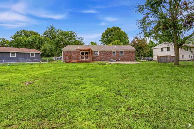3018 James Avenue, Manhattan, KS 66502