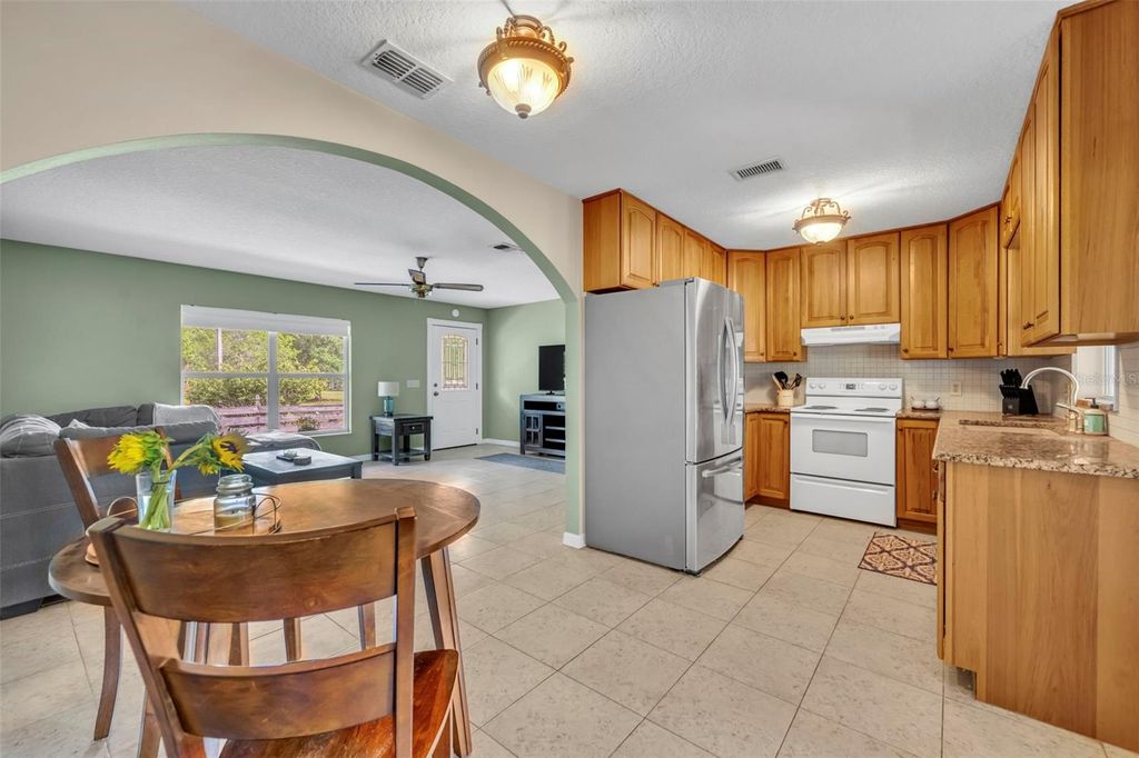 Image 11 of property listing at 430 CYPRESS ISLES ROAD, Osteen, FL 32764