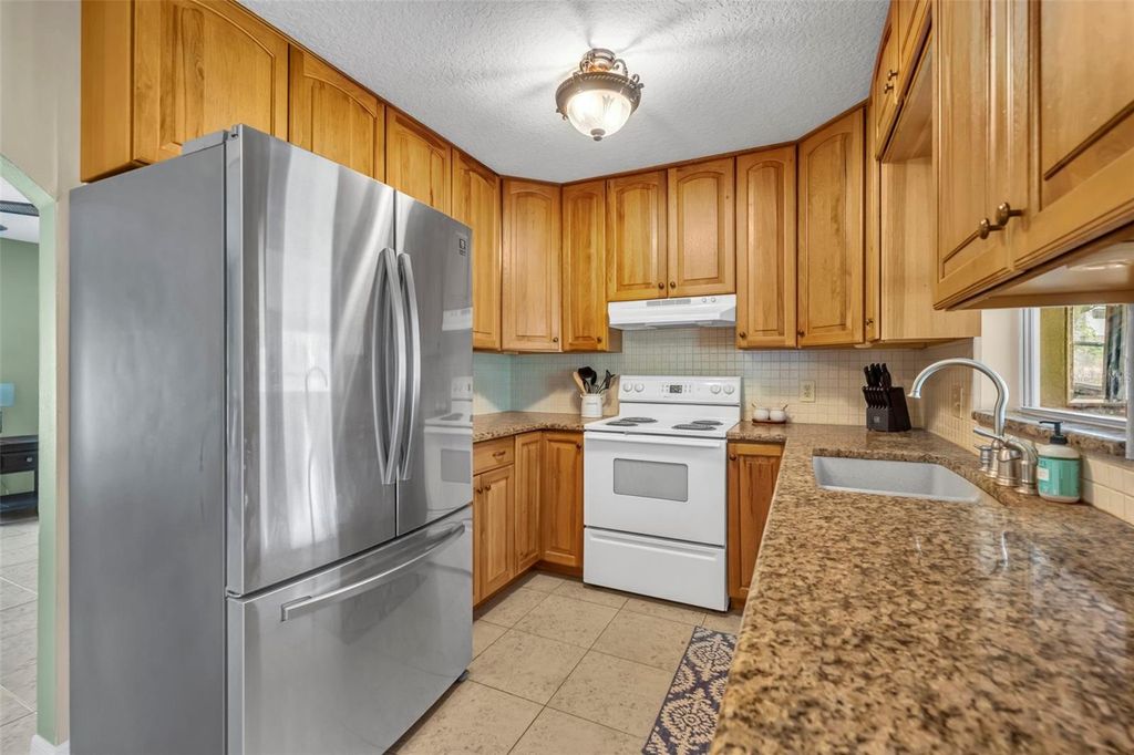 Image 13 of property listing at 430 CYPRESS ISLES ROAD, Osteen, FL 32764