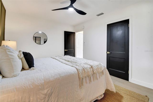 746 38TH AVENUE S, St Petersburg, FL 33705
