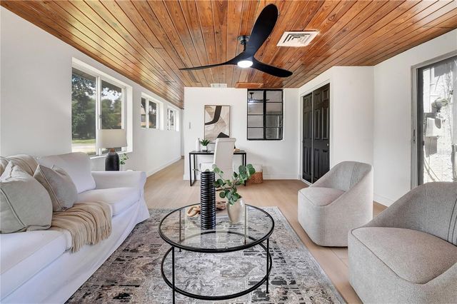 746 38TH AVENUE S, St Petersburg, FL 33705